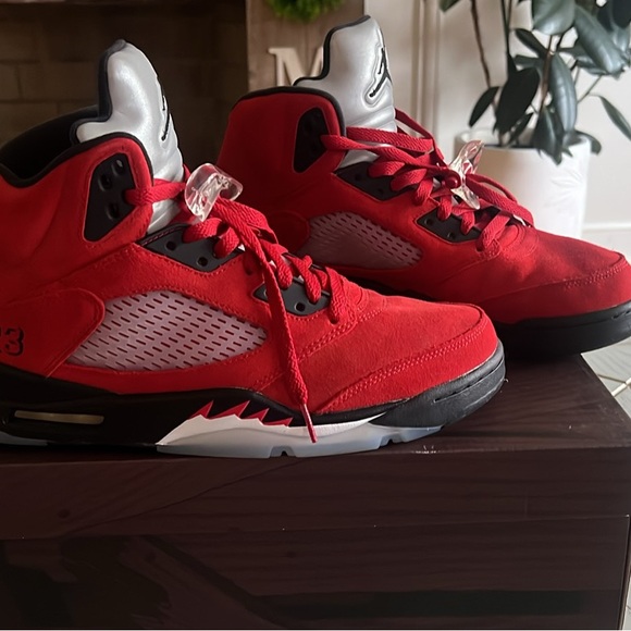 Jordan Retro 5 Sneakers - Red and Black - Picture 1 of 7